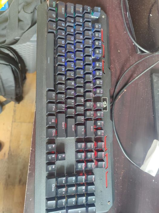 Tastatură mecanică Redragon Varuna K559 RGB