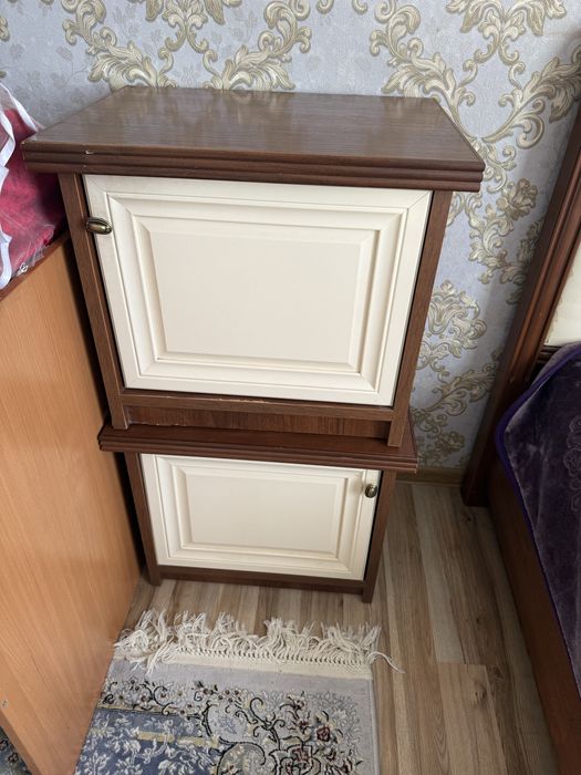 Бу мебель сатылады срочно.Бағасы келісімді.