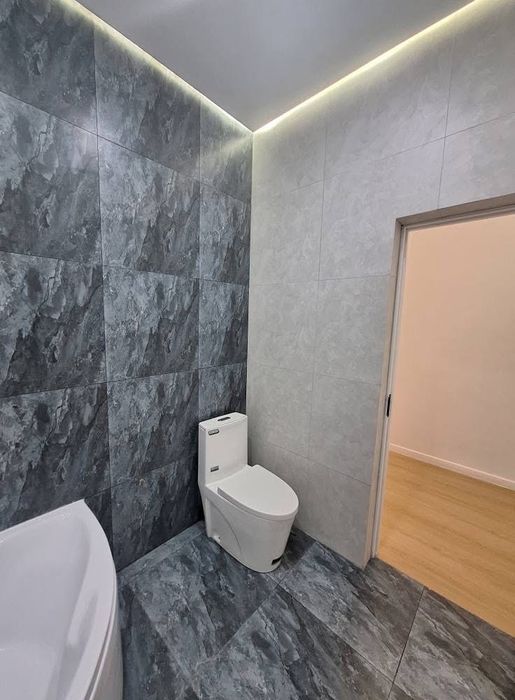 Продажа Чирчик 3+1/2/2 кирпич Навои ор.р 9 школа