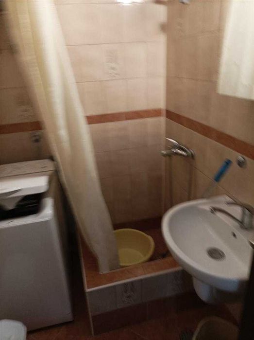 Дава се под наем Двустаен апартамент в Бургас, Славейков - 65 кв.м за 178.5 € - Снимка #4