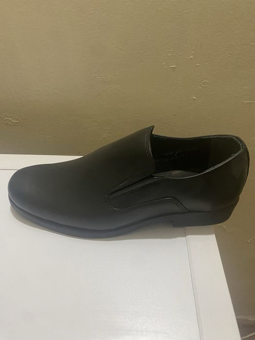 Продам Туфли черные