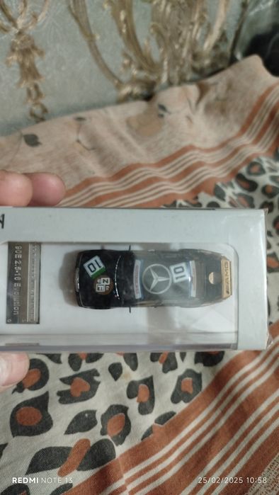 Mini GT mashina 1/64