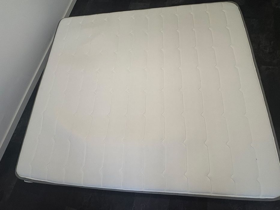 Vand Saltea noua 180x200 Fermitate medie  Ca Noua!