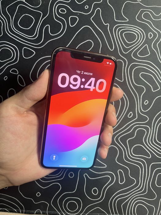 Продаю Iphone 11pro