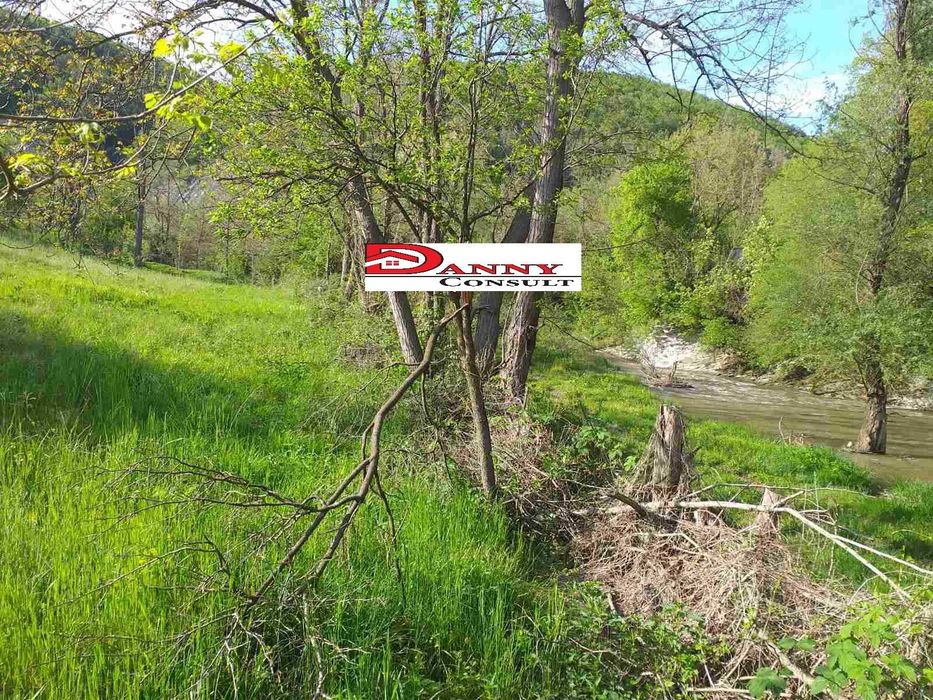 Продава се Парцел в Велико Търново, Акация - 1800 кв.м за 4 €/кв.м - Снимка #2