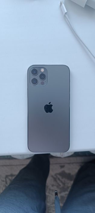 Продам Айфон 12 pro 128 гб