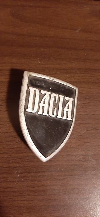 Sigla emblema Dacia veche 1300