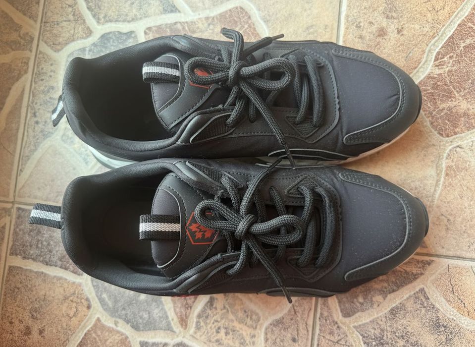 adidasi Dsquared2