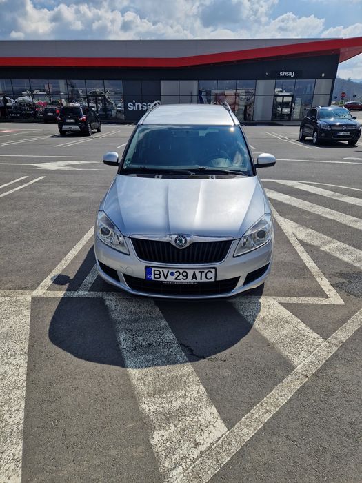 Vând Skoda Fabia Roomster