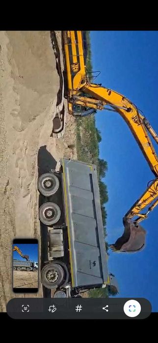 Экскаватор большой JCB JS 460