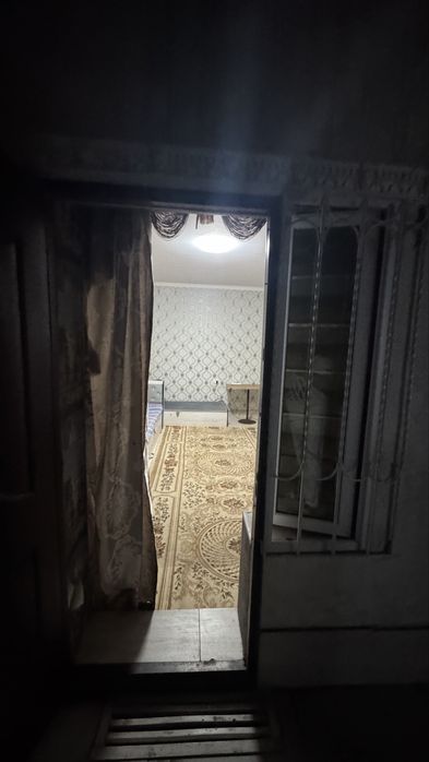 1 honali noturar uy sotiladi