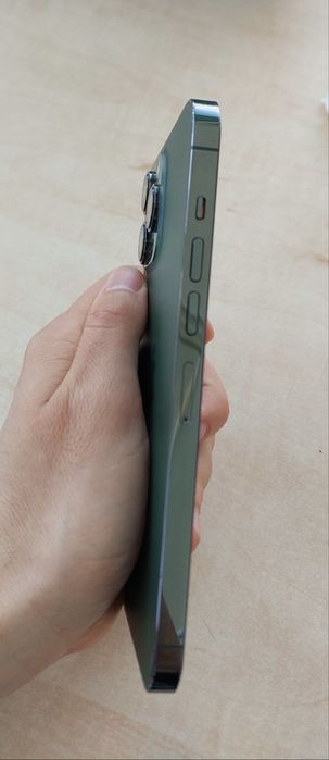 Vând Iphone 13 pro max - 128GB - Green