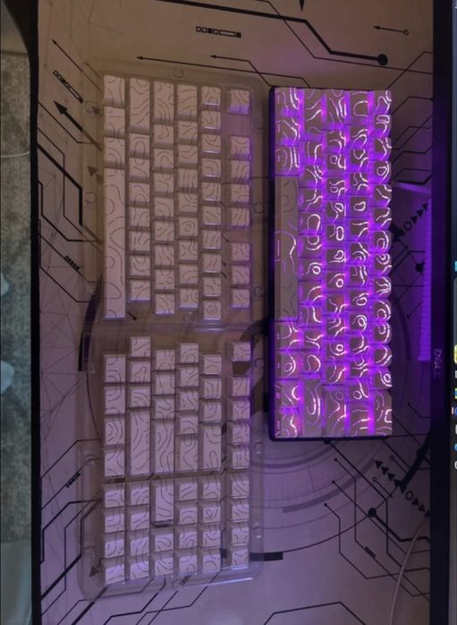 Set taste albe cu lini transparente