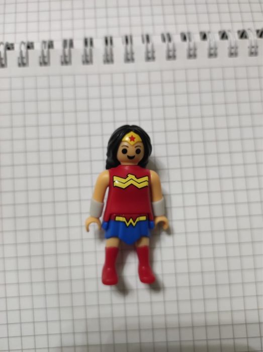 Обмен на аквамена и супергерл