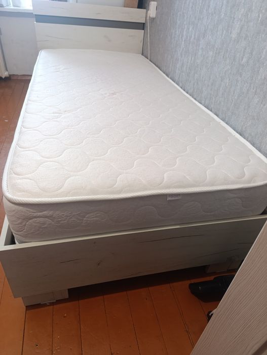 Продам кровать+матрас