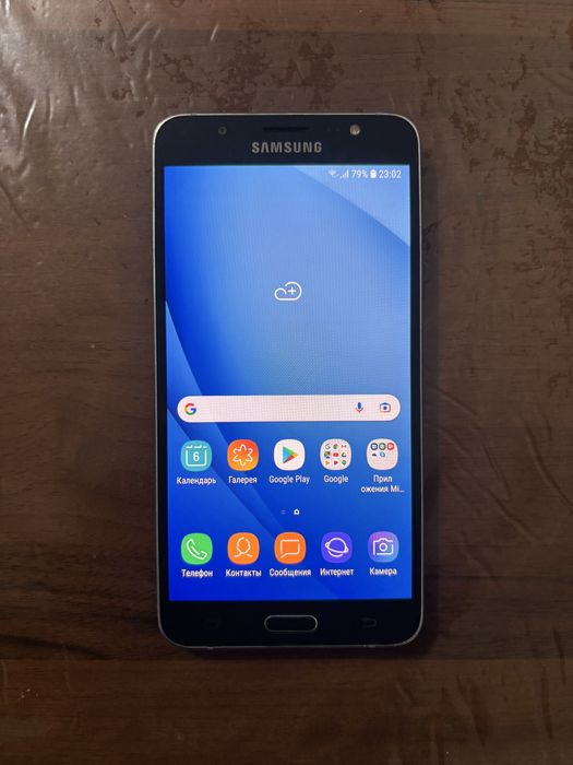 Продам Samsung j7 2016