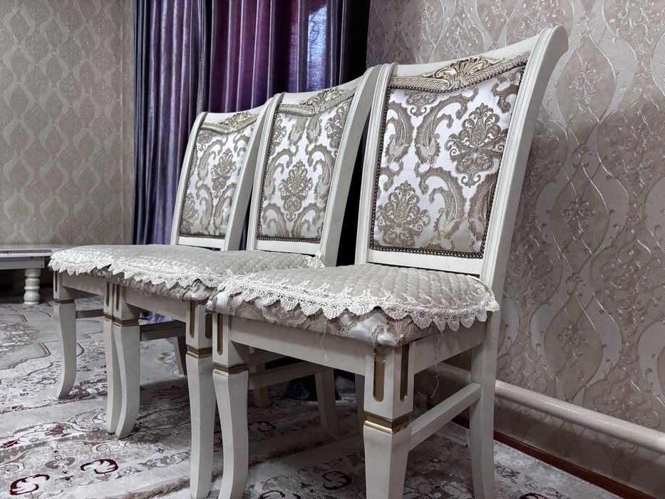 Срочно! Продам 10 стульев, отличное состояние
