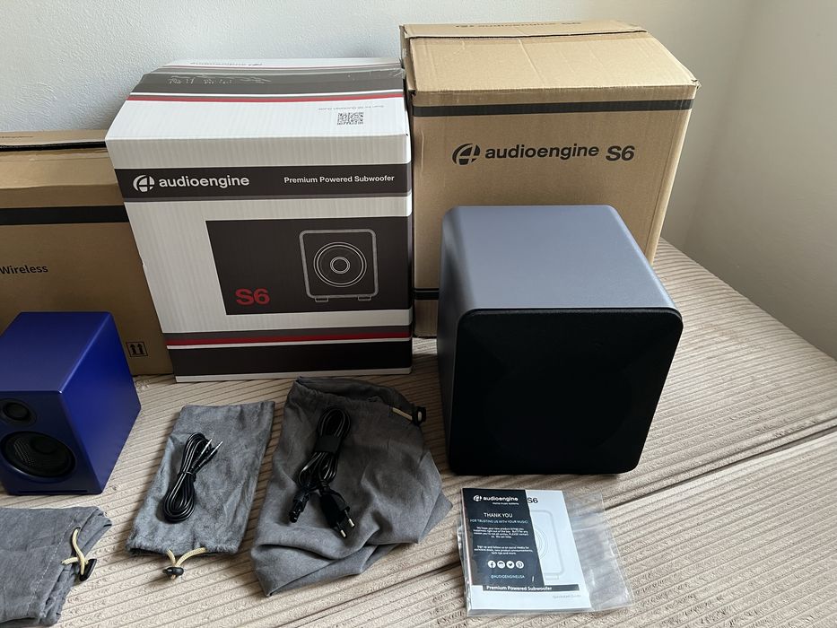 Boxe active Audioengine A2+ si Subwoofer Audioengine S6