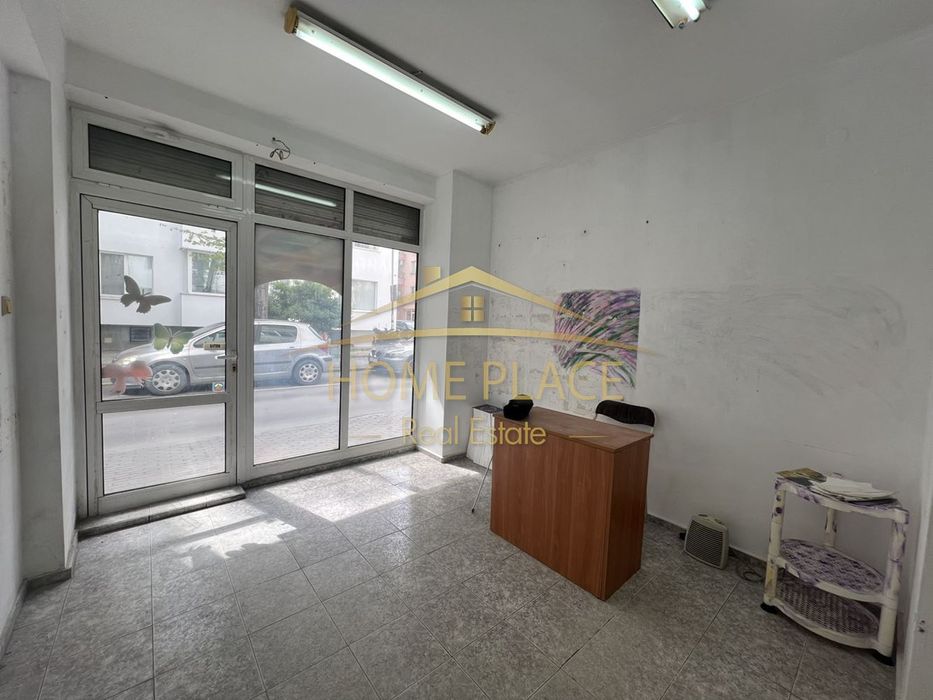 Дава се под наем Офис в Варна, Централна поща - 14 кв.м за 229.5 € - Снимка #1