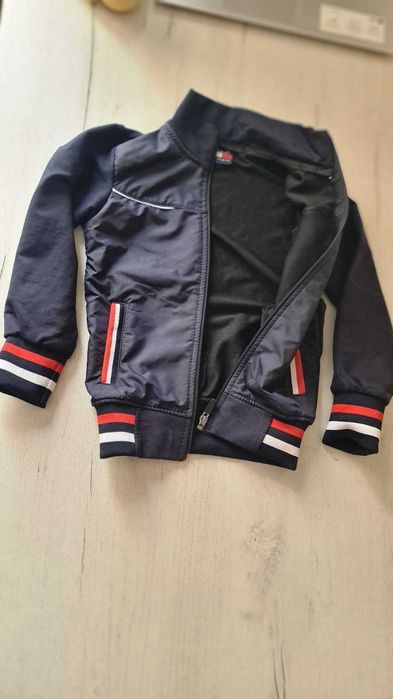 Продается детский костюм на мальчика Tommy Hilfiger