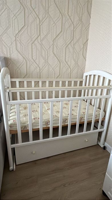 Детская кровать с матрасом!