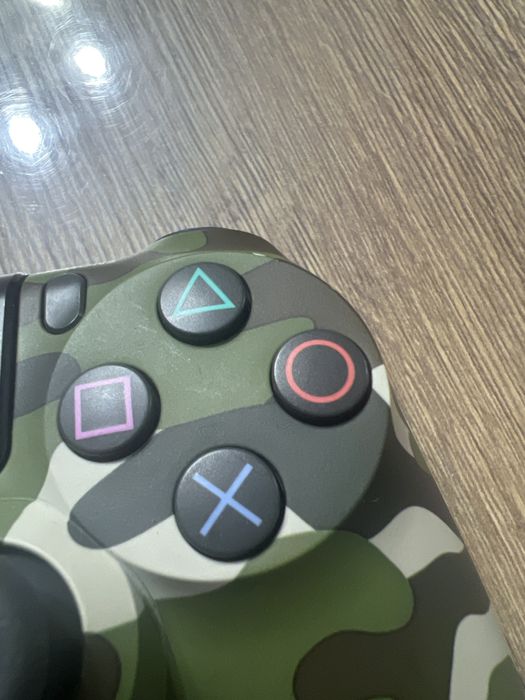 джостик от пс5 срочно нужно