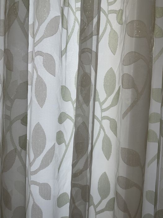 Продаю готовые шторы тюль .3,5 4 метра ширина