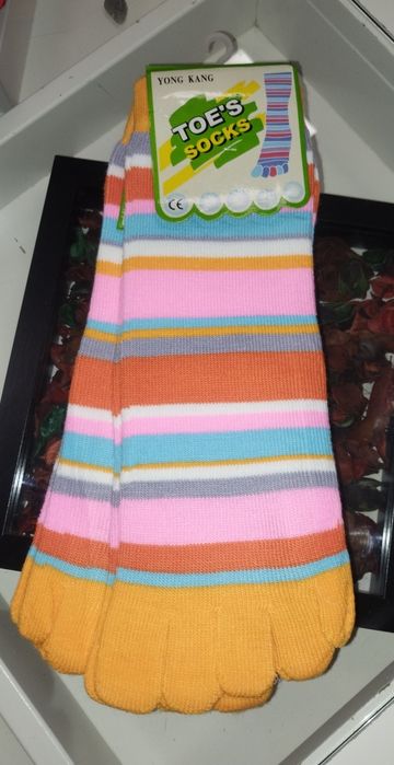 Дамски чорапи с пръсти