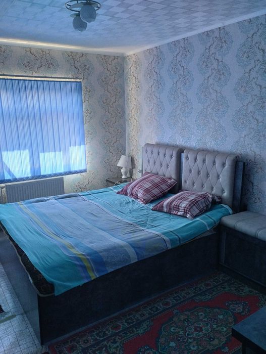 Продается дом в Чирчике, 5 комнат, 4,5 сотки