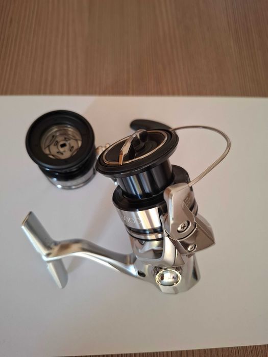 Mulinetă Spinning SHIMANO STRADIC C3000 FL