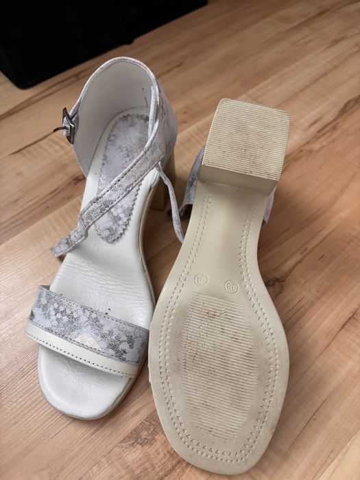 Летни    сандали