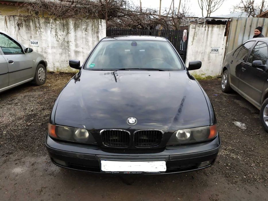 dezmembrez bmw e39