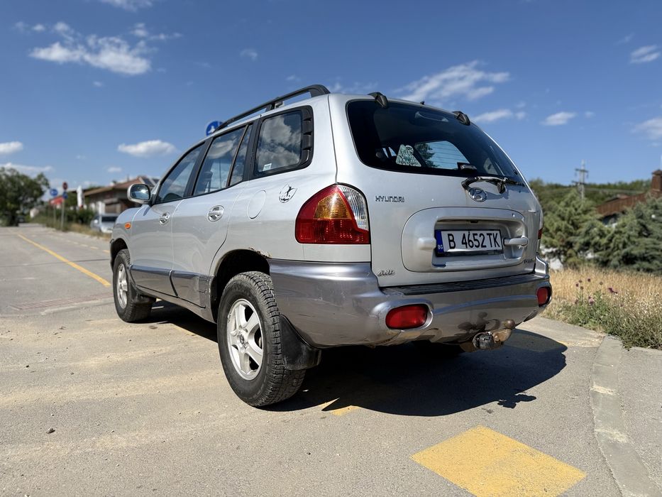 Hyundai Santa Fe 2. 0 CRTD Десен Волан 4х4  Обслужен  Работещ Климатик Редовен 1800 Евро