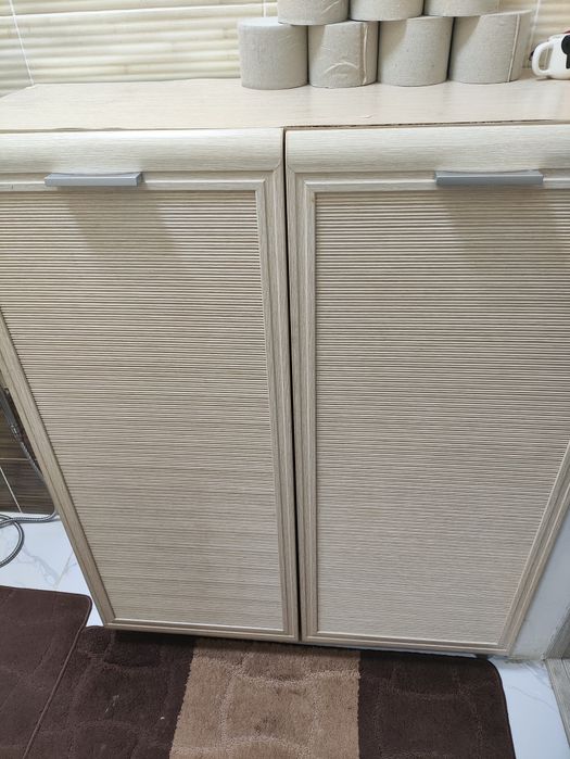 Обувница светлая