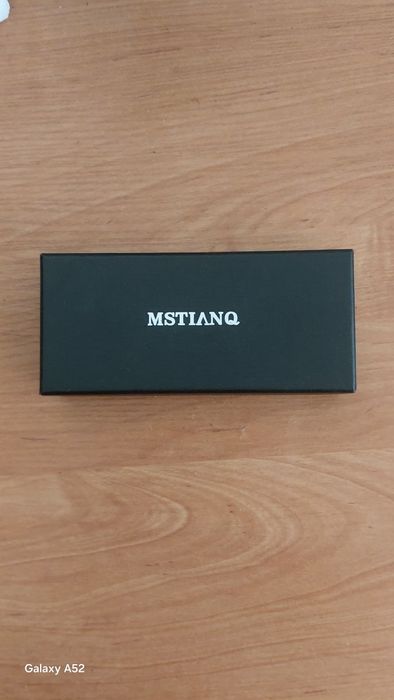 Продам абсолютно новые часы