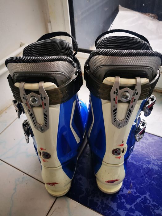 Vând clăpari Nordica Speed Machine 10 in stare buna 30-31