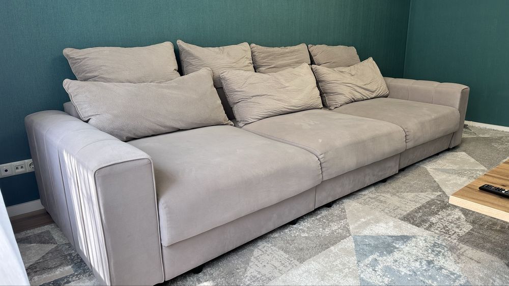 Продам большой диван