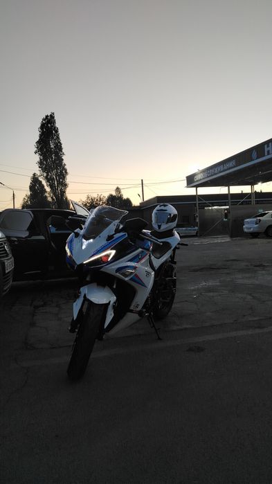 Bike sotiladi. Motosekil sotiladi.