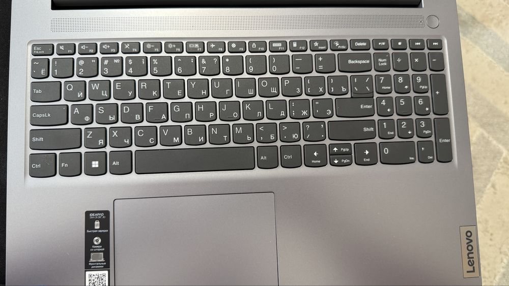 Ноутбук LENOVO  IdeaPad Slim 3