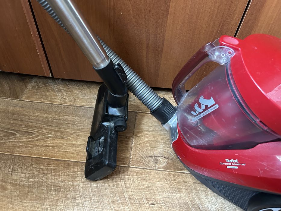 Продаю пылесос тюфал