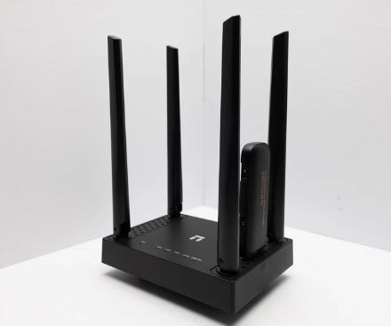 Продаётся мощный двухдиапазонный роутер netis n5