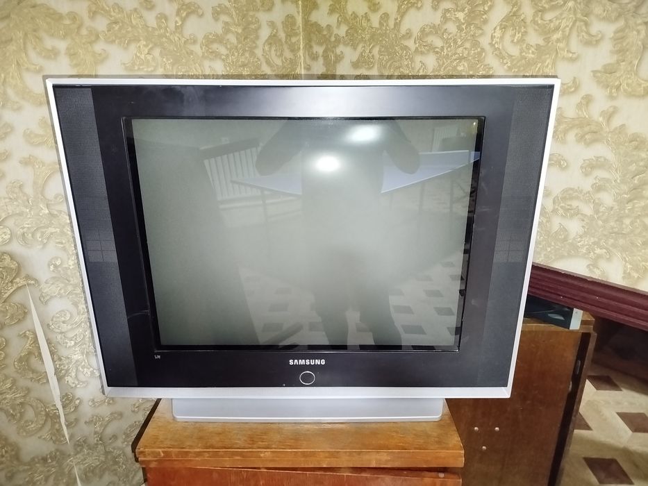 телевизор      .