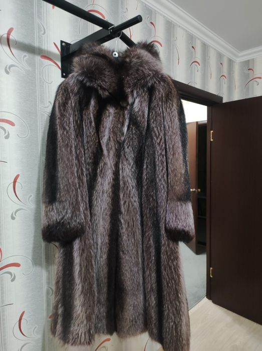 Продам Шубу (Енот) торг