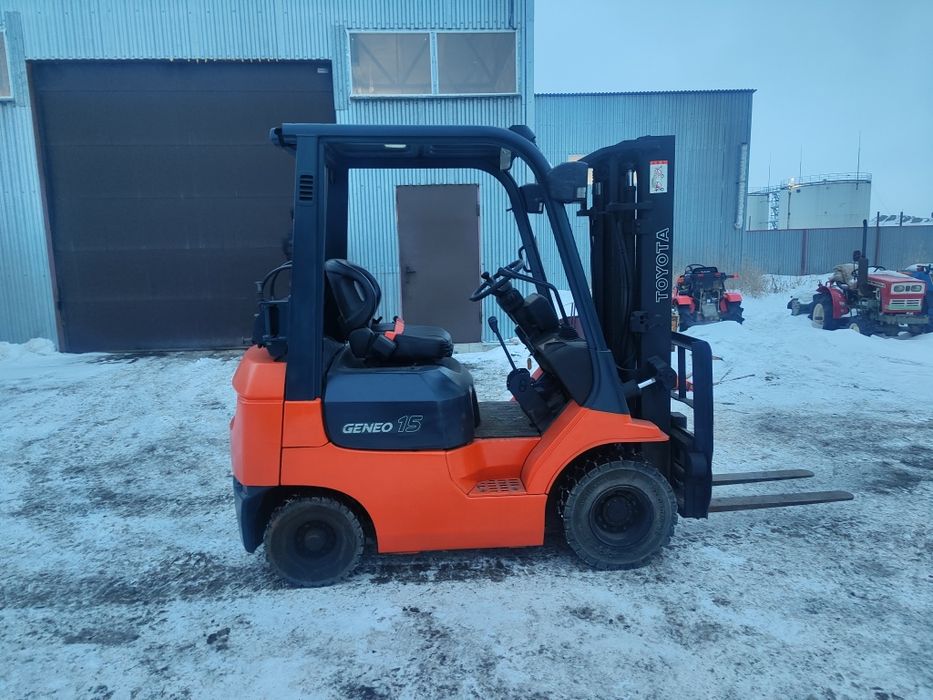 Продам вилочный погрузчик. Кара