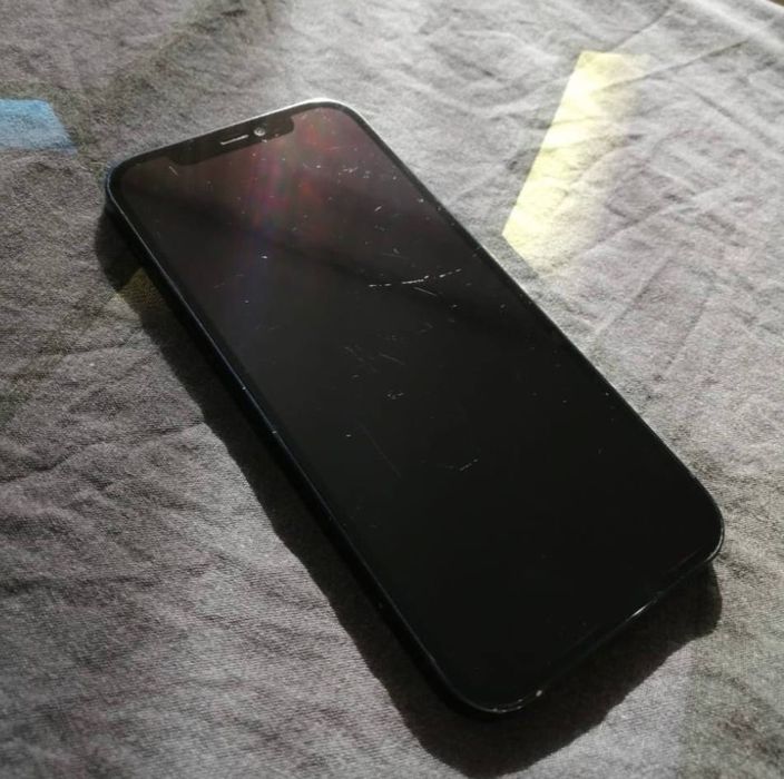 Продажа/обмен iPhone 12