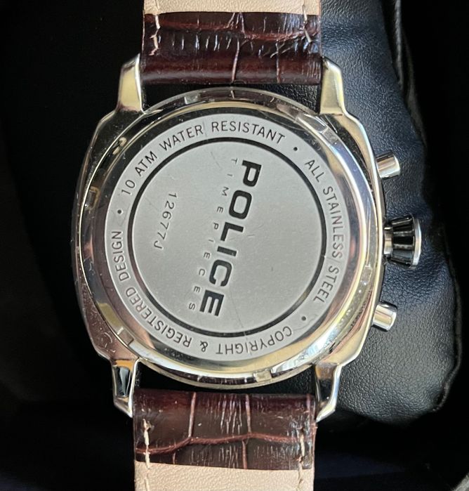 Часовник  Police