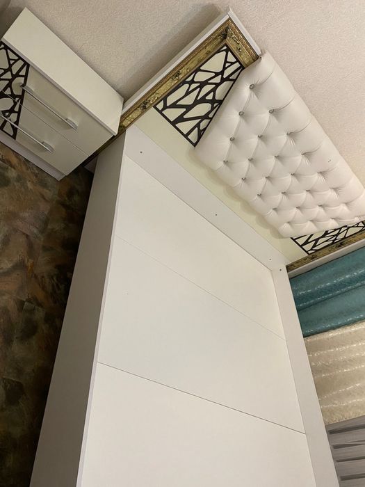 Продам Спальный гарнитур