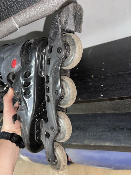 Продам роликовые коньки 45 размер