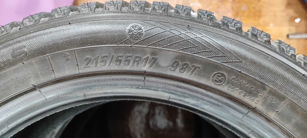 Зимние шины с шипами 215/55/17