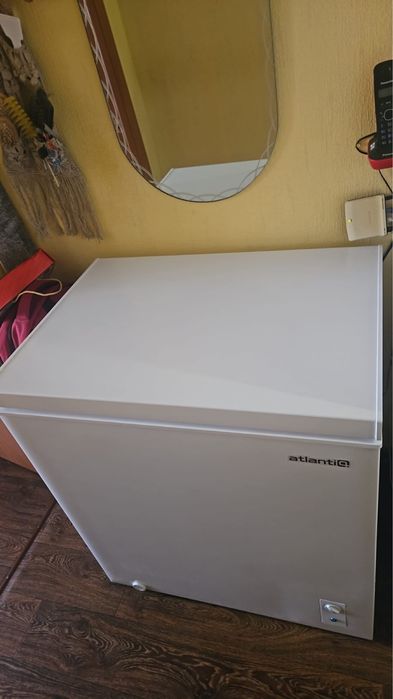 Продам морозильник